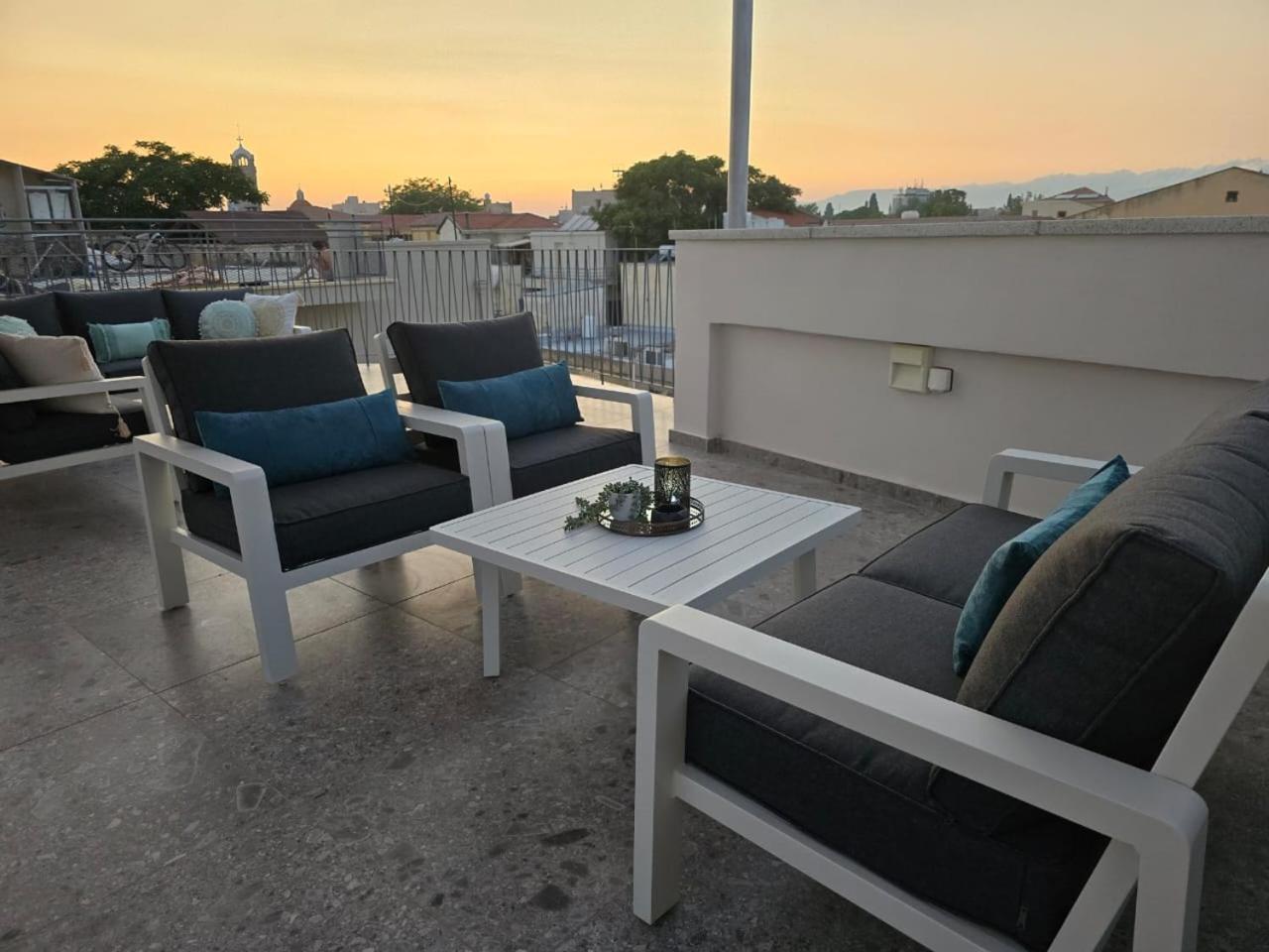 Martin Nicosia City Suites Nicósia Exterior foto